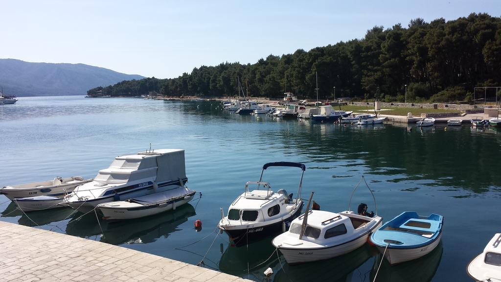 Zora Hiša za goste Stari Grad (Hvar)