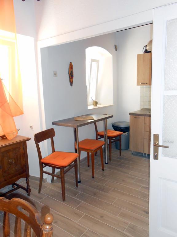 Zora 2* Stari Grad (Hvar)