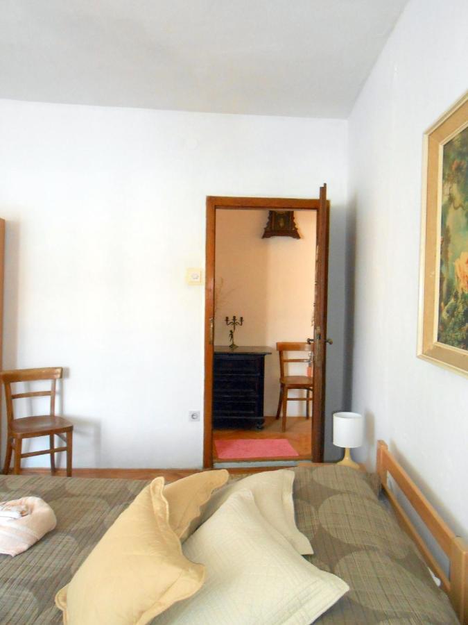 Zora Hiša za goste Stari Grad (Hvar)